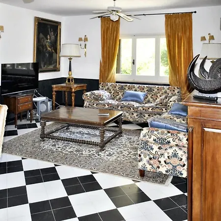 빌라 Enchanted In With Private Pool